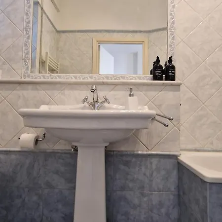 Nox Romana - Saint Peter - Large Flat With Terrace Апартаменты *